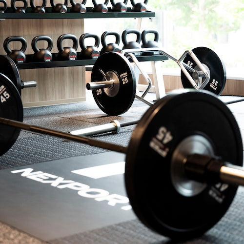 動画|4種のスクワットバーの違いと使い分け